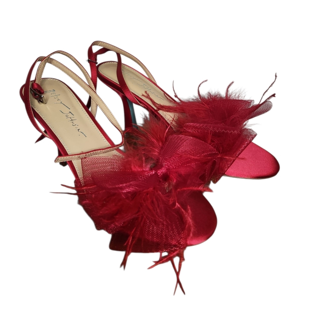 Betsey Johnson LOTTY Red Satin Feather Stiletto Heels 8.5 • Dramatic Tulle Pom